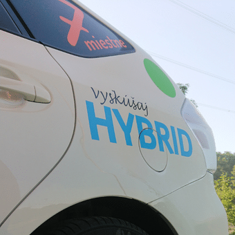 hybridny taxik senica